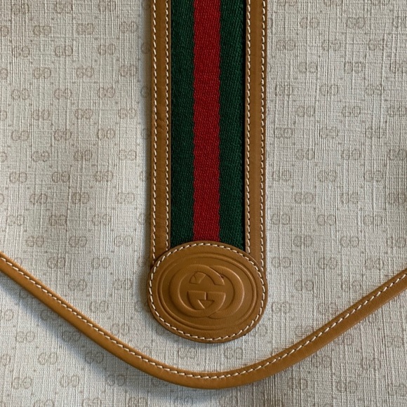 Authentic Gucci GG envelope style bag - Picture 2 of 12